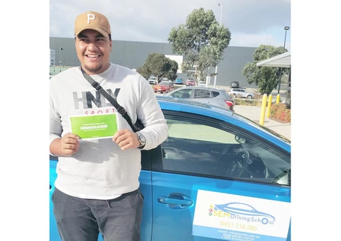 Get the Best Driving Lessons From SEM Driving School in Notting Hill