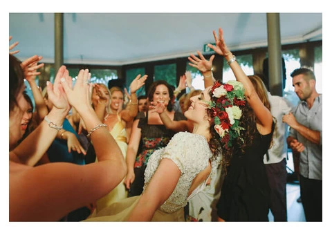 Looking for a Awesome Wedding Music Service in Sydney