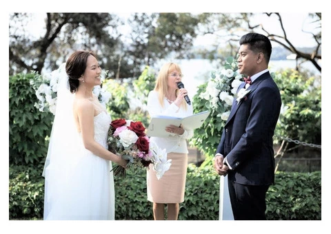 Get Hold of the Best Sydney Marriage Celebrant for your Wedding - 3/8