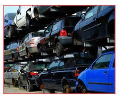 Call the Car Wreckers in Melbourne And Clear Your Driveway