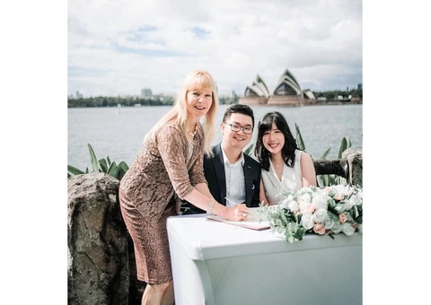 Why Choosing the Right Wedding Celebrant in Sydney is Necessary? - 2/8