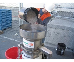 Low-dust abrasive blasting equipment