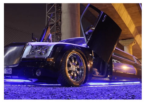 Commute in style and comfort by booking a chauffeur driven limousine - 2/3