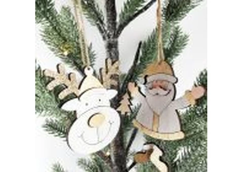 Hire Christmas Decorations This Festive Season