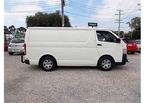 Are you looking for cheap car rental services in melbourne? - 1/4