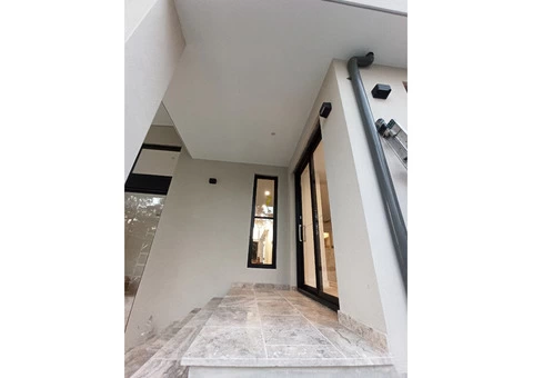 Affordable Professional Painter - 1/8