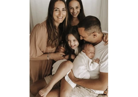 Want to schedule your Newborn Photoshoot at home? - 3/5