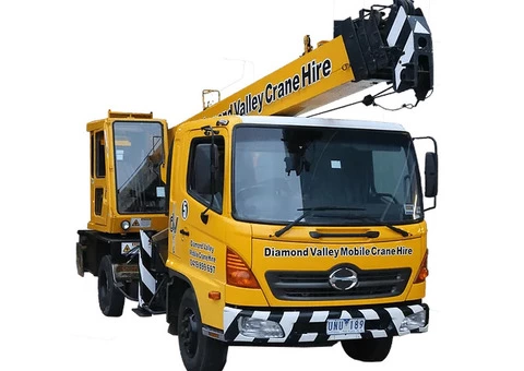 Ensure on-site safety with experienced electrical spotters