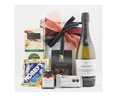 Make your loved one blissful with Gift hampers delivery in Australia