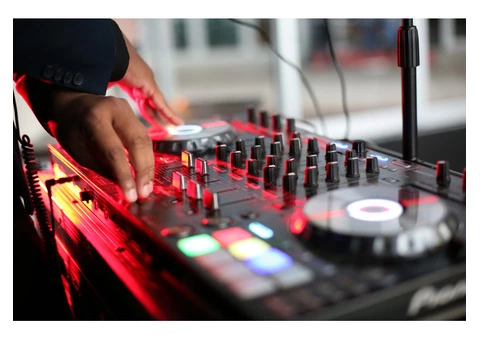 Choose Entertaining Event DJs With MelbourneDJHire