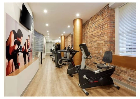 Holiday Inn - Business Friendly and Holiday Hotel in Darling Harbour, Sydney - 1/3