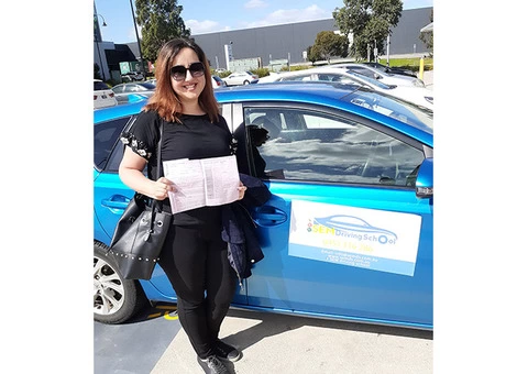 The Best Driving School Near Caulfield South Offers Cheap Lessons
