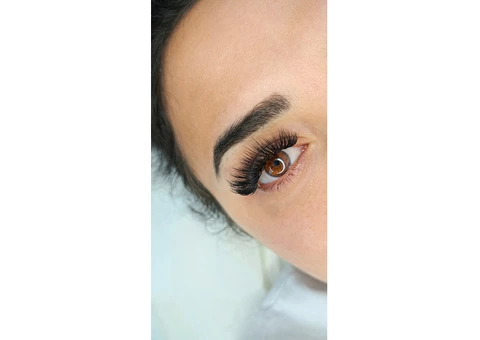 Enhance your Beauty with the Best Eyelash Extension in Perth