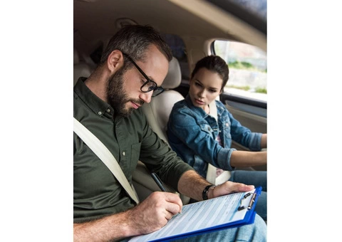 Looking for a Reliable & Professional Driving School in Melbourne? - 2/2