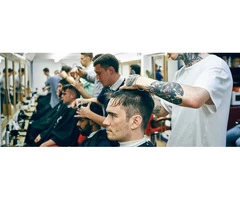 How to Master Hair Styling Techniques with a Hair Salon Course