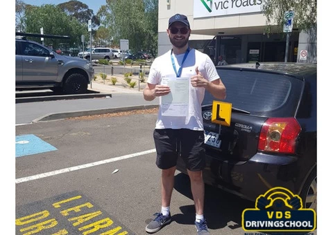 Choose the Best and Most Reputed Driving Schools for Learning to Drive in Melbourne - 2/2