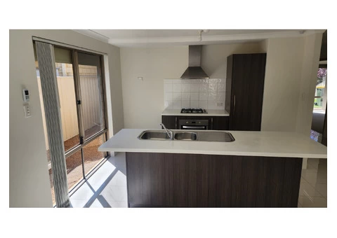 The Greatest location in Hammond Park!!! - 4/10