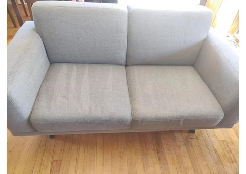 Are You Looking for Professional Leather Couch Cleaning in Melbourne?