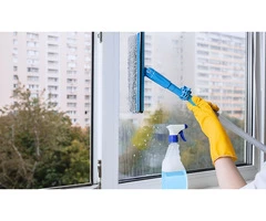 Hire Affordable window cleaner in Footscray
