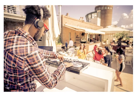 Hire Professional DJ Services In Melbourne