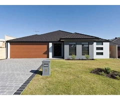 Coastal Elegance: 9 Bramall Terrace Residence