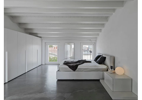 Transform Your Space with Stunning Flake Flooring!