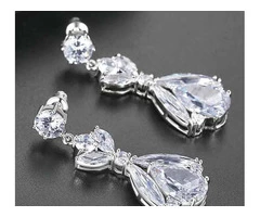 Beautiful Dropper & Weddings Earrings for Brides - The Wedding Garter