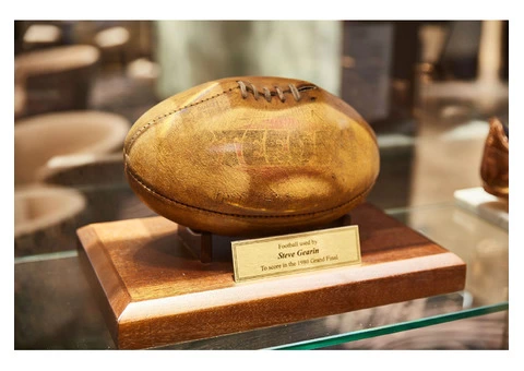 ???? Bulldogs Sports Bar: Your Ultimate Destination for Live Sports Action! ????