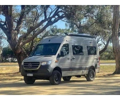 Get the Best Customised Motorhomes for a Better Life on Wheel