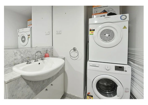 Apartment 1501   265 Exhibition Street Melbourne CBD - 15/24