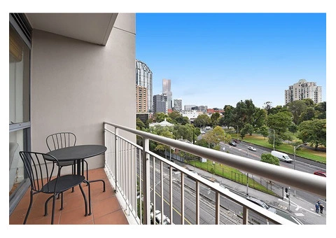 Apartment 61   33 La Trobe Street Melbourne CBD - 3/20