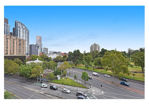 Apartment 61   33 La Trobe Street Melbourne CBD - 4/20