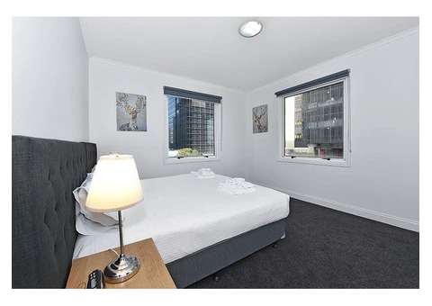 Apartamento 76   33 La Trobe Street, Melbourne CBD - 8/16