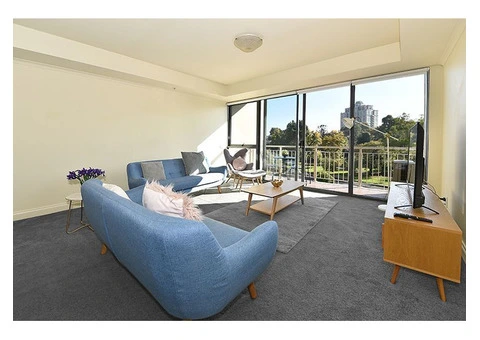 Apartment 51   33 La Trobe Street Melbourne CBD - 2/20