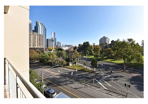 Apartment 51   33 La Trobe Street Melbourne CBD - 3/20