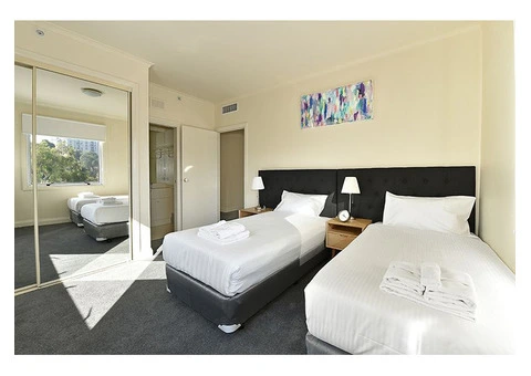 Apartment 51   33 La Trobe Street Melbourne CBD - 8/20