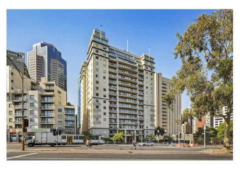 Apartment 51   33 La Trobe Street Melbourne CBD - 20/20