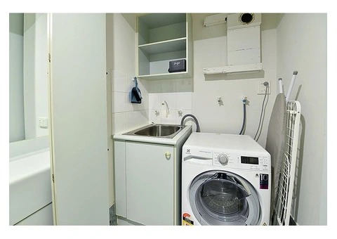 Apartment 71   33 La Trobe Street Melbourne CBD - 14/20