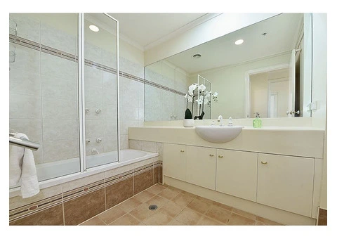 Apartment 141   33 La Trobe Street Melbourne CBD - 12/20