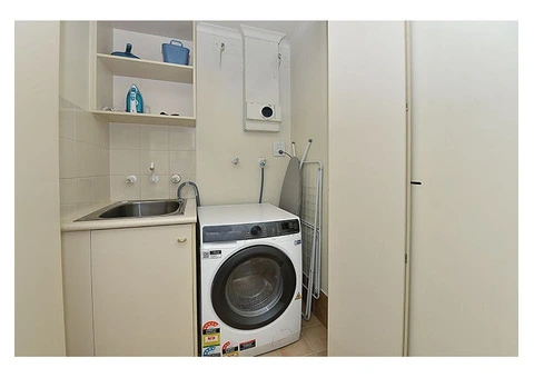 Apartment 141   33 La Trobe Street Melbourne CBD - 15/20