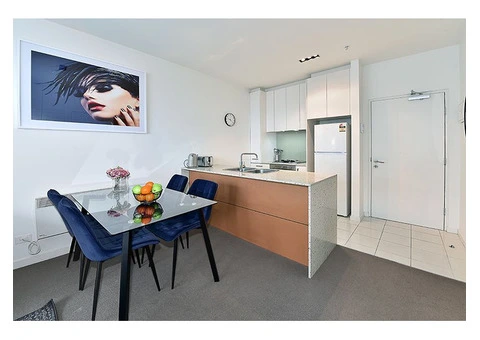 Apartment 1706A   8 Franklin Street Melbourne CBD - 3/20