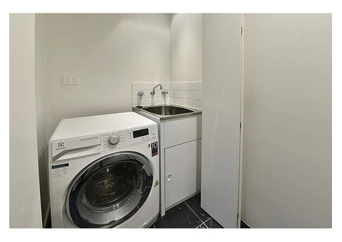 Apartment 1702   68 LaTrobe Street Melbourne CBD - 9/19