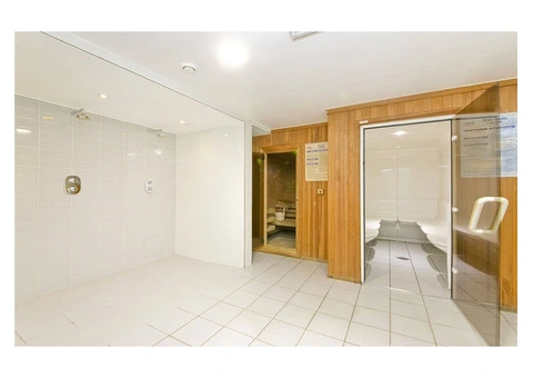 1302 / 68 LaTrobe Street Melbourne CBD - 16/19