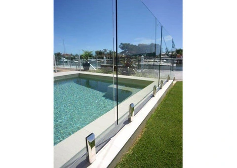 Enhance Aesthetics and Safety around the Pool with Glass Pool Fences