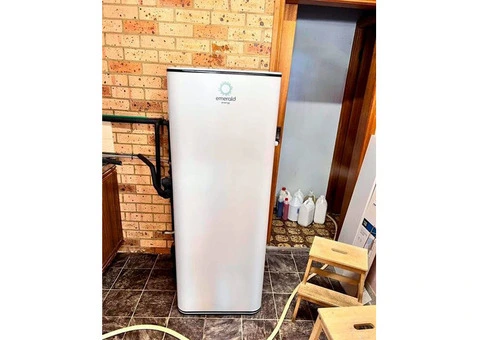Emerald heat pump: The Smart Choice for Commercial Hot Water Needs - 1/5