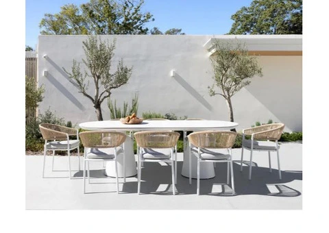 Stylish outdoor bar chairs: Upgrade the outdoor entertainment