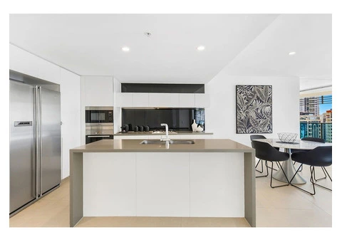 2 bedroom apartment - 1 Oracle Boulevard, Broadbeach, Qld 4218 - 9/13