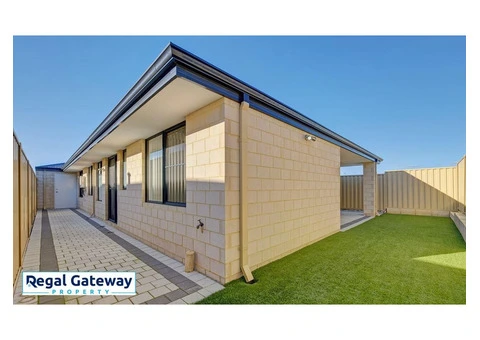 Explore Luxury Living at 19 Serventy Crescent, HAMMOND PARK WA 6164