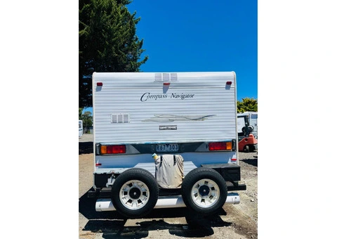 2OO6 Compass Caravan 21ft long - 2/21
