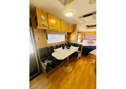 2OO6 Compass Caravan 21ft long - 12/21